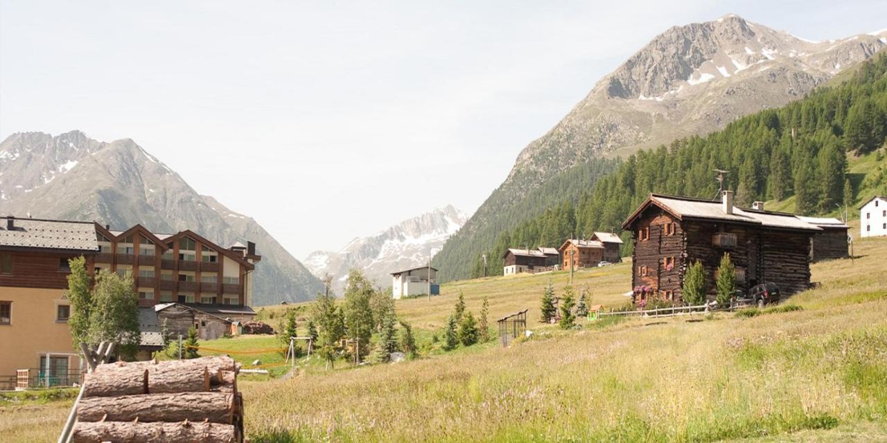 Omega - Casa Azzurra Piano Terra Appartement Livigno Buitenkant foto